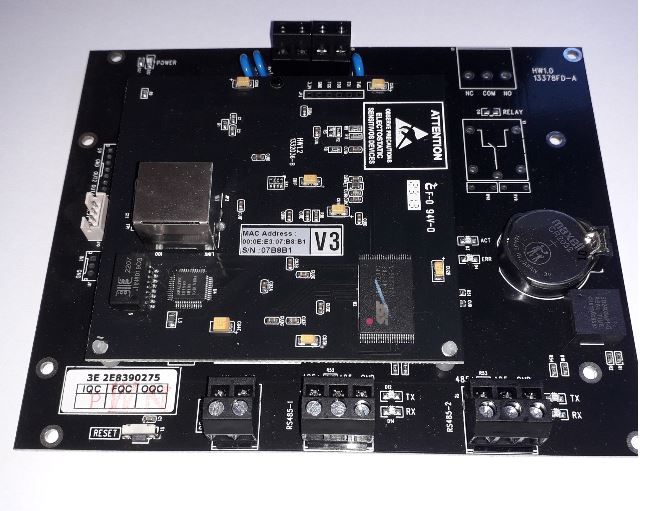 Lift vezérlő központ, TCP/IP, webszerver, 128 em.-ig bővíthető, SEMAC S3-V3